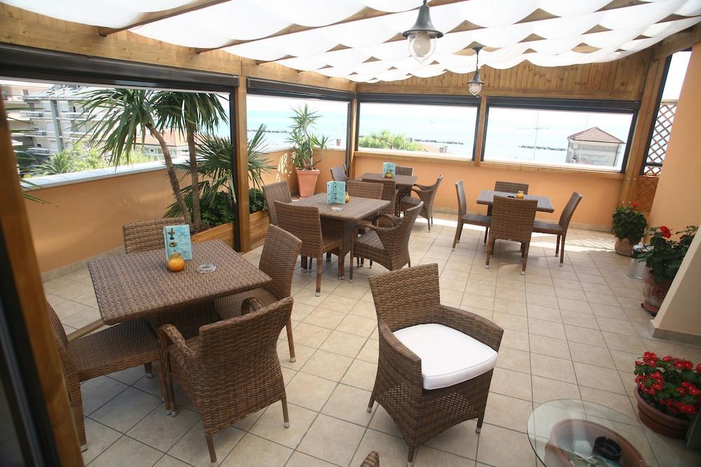 Hotel Victoria Porto San Giorgio Extérieur photo